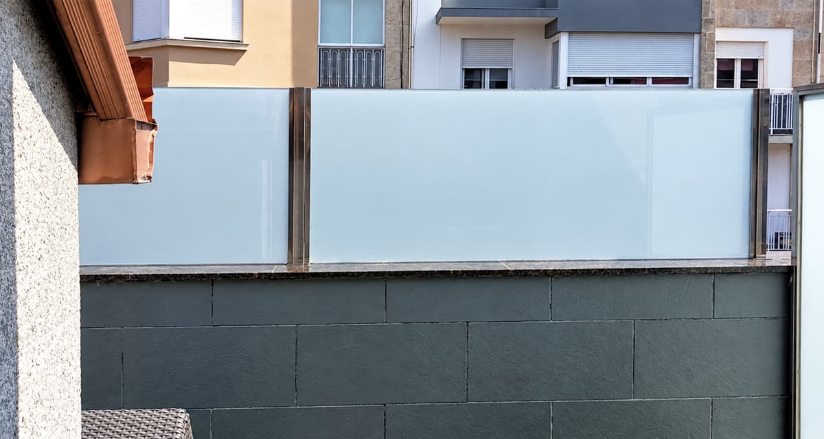 Catálogo de acabados de mamparas de ducha de Cristalería Vigo
